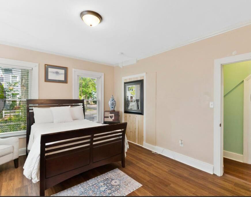 Beautiful Studio Apartment In Historic House Нью-Хейвен Экстерьер фото